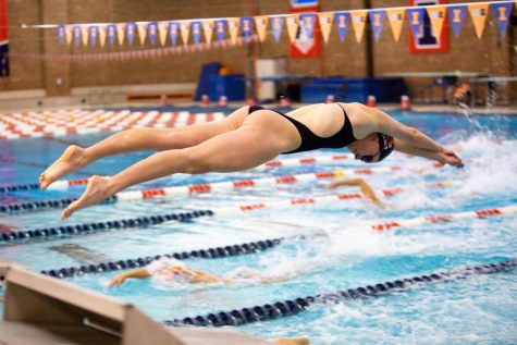Sophomore Illini Swimming, Lily Olsen, successfully devotes her time in both academics and athletics throughout high school and within the university. 