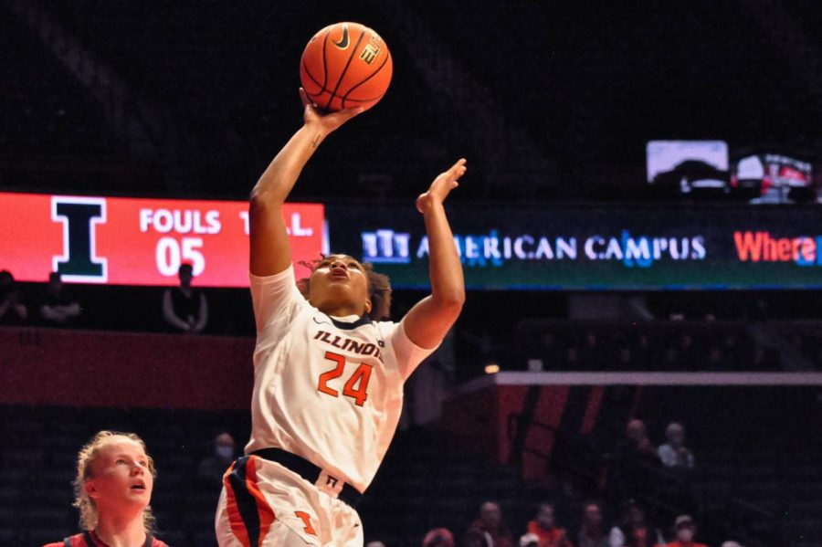 Guard Adalia McKenzie performs a layup during the game against SIUE on  Nov. 18. The Illini will be up against the Flyers for the Daytona Invitational this Friday. 