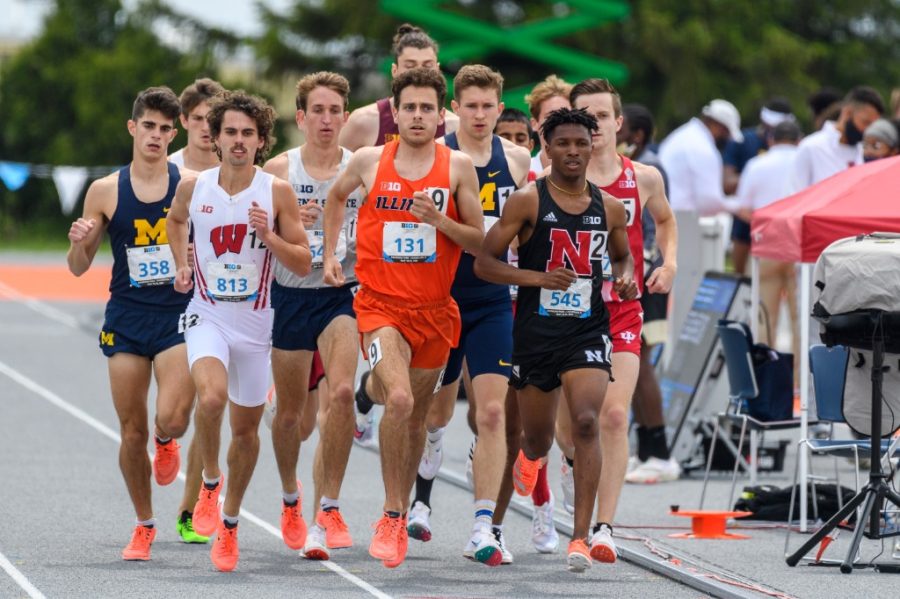 Runner Jon Davis takes the lead in his event during the 2021 Big Ten Outdoor Championships on May 16. Davis is one of three Illinois runners to place within the top 15 for the mile. 