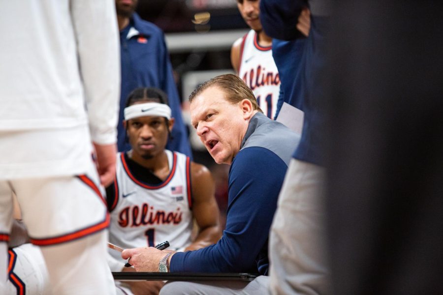 Coach+Brad+Underwood+goes+over+play+strategies+during+a+timeout+at+the+Big+Ten+tournament+on+March+11.+Coach+Underwood+and+the+team+still+face+low+expectations+in+performance+for+the+upcoming+NCAA+tournament.