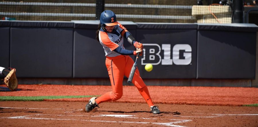 Outfielder Kelly Ryono swings her bat during at Eichelberger Field. The Illini will be go up against Louisville on Friday.