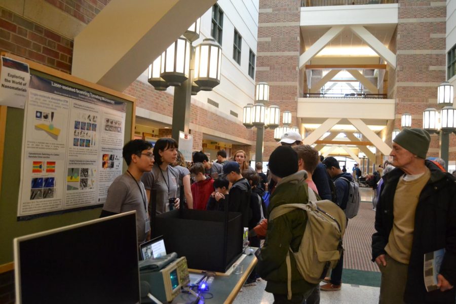 The Gruebele Group showcases the laser-assisted scanning tunneling microscopy at the Engineering Open House. The College of Engineering will be bringing back the open house on April 8 and 9. 