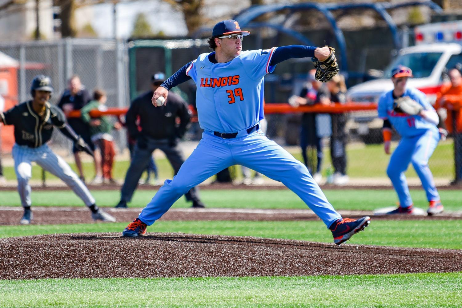 Illinois baseball prepares for Big Ten road clash with Indiana The Daily Illini