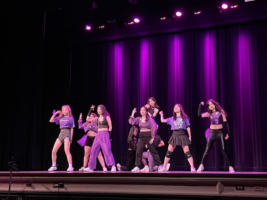 ItzUs performs at Lincoln Hall for the first K-Pop dance competition on Sunday. The K-Pop dance group Truth and Beauty hosted the competition that featured a variety of groups such as ItzUs, Express Your Seoul and more. 