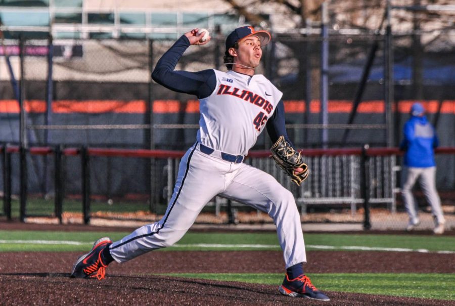Junior+pitcher+Ty+Rybarczyk+executes+a+pitch+during+the+game+against+Eastern+Illinois+on+March+8.+Rybarczyk+has+only+given+up+two+runs+in+his+last+14+innings