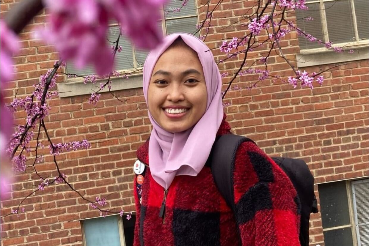 Siti Fathimah, a graduate student studying economics, shares what she wish she knew prior to arriving to the University such as the importance of independency and lack of interaction between students. 
