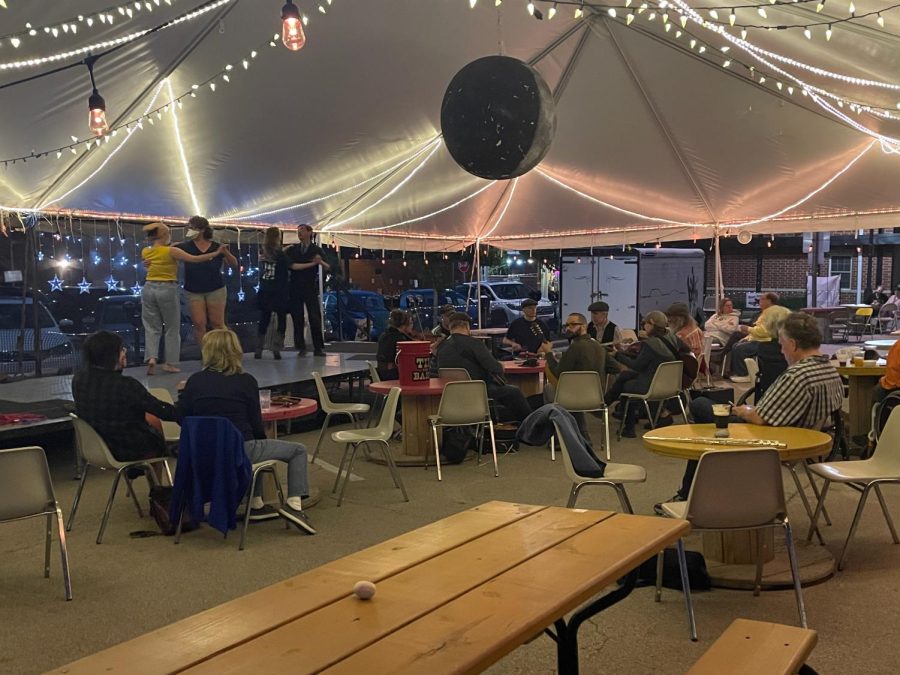 The Rose Bowl Tavern held its first C-U Irish Session of the season on Tuesday. For the third summer in a row, the tavern has set up its outdoor patio performance space. 