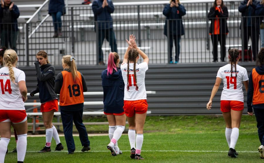 Illinois+Soccer+athletes+approach+the+stands+after+a+senior+day+match+against+Rutgers+on+October+23.+The+Illini+soccer+team+welcomes+eight+new+athletes+to+the+team+for+the+anticipated+Fall+2022+season.+