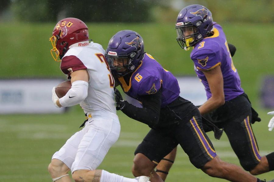 Defense Terrell Jennings tackles a Northern State player during a Minnesota State game on Sept. 2. Jennings is one of three defensive players to transfer to Illinois. 
