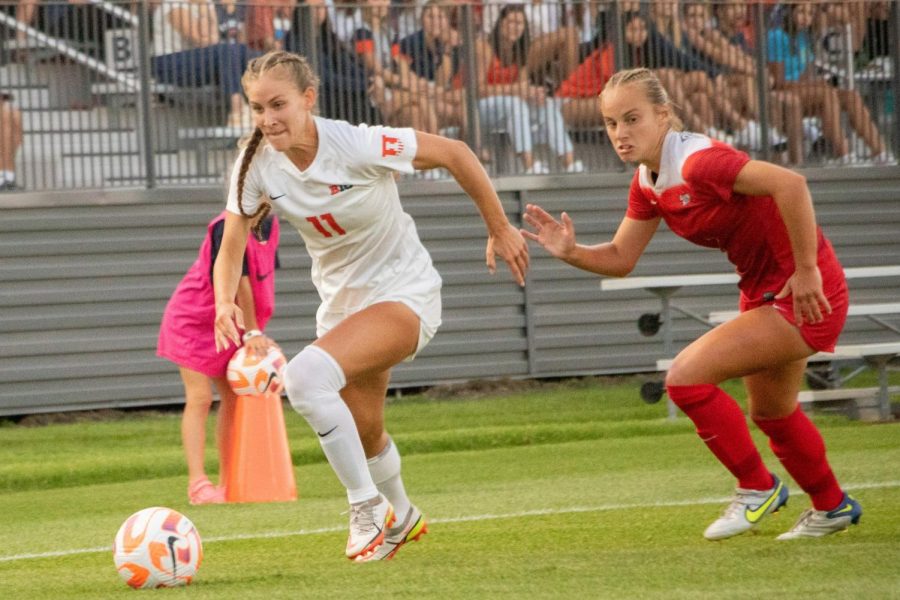 Defensive senior Aleah Treiterer takes the ball away from Illinois State player during the game on Aug. 18. The Illini will be on the road to go up against Butler on Thursday. 