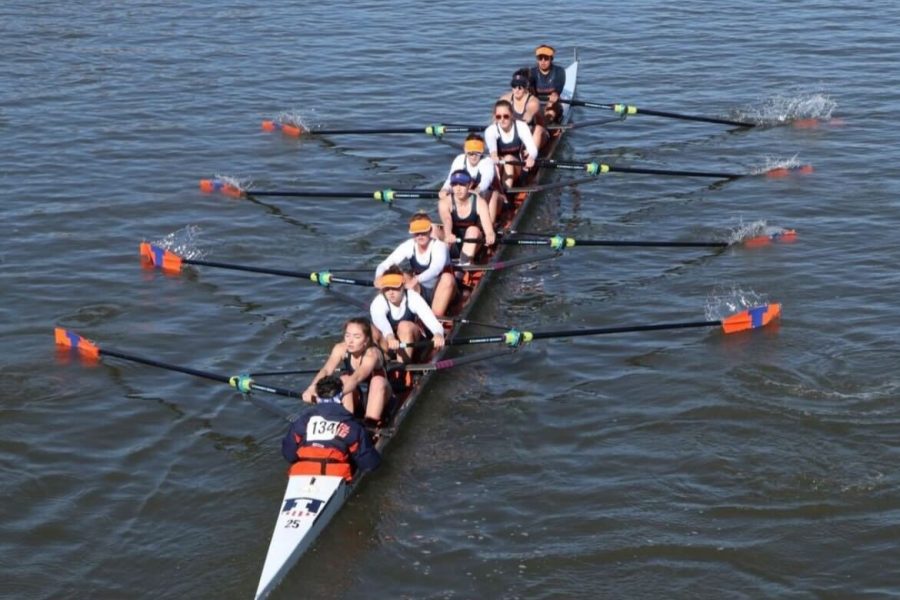 The Illinois women’s rowing team compete at a meet during the 2021 season. The team will be hosting tryouts on Sept. 1 and 2 at the ARC. 