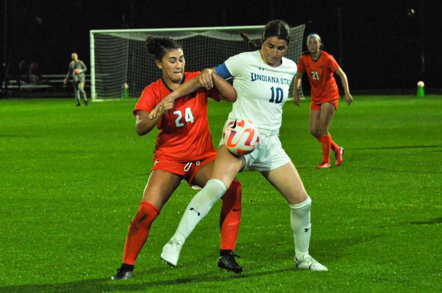Junior forward Julia eichenbaum attempts to steal the ball during the Indiana State game on Sept. 4. The Illini lose to the Wildcats, 4-0, on Sunday. 