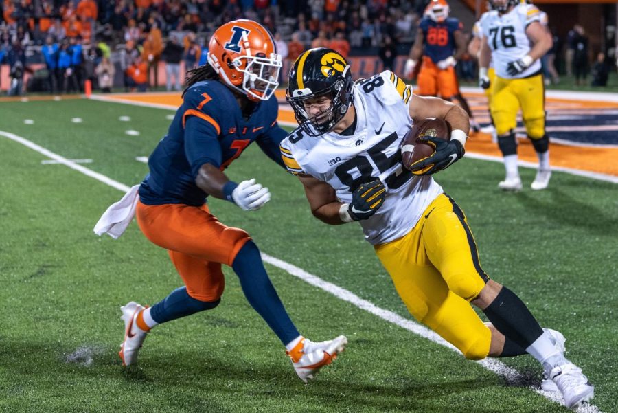 Defensive back Kendall Smith goes into tackle Iowa tight end Luke Lachey on Saturday. The Illini took the victory against Iowa on Saturday nights game.