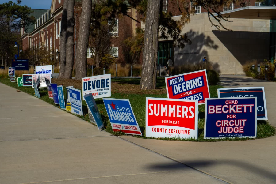 Campaign signs outside of the Siebel Center for Design on Nov. 8.