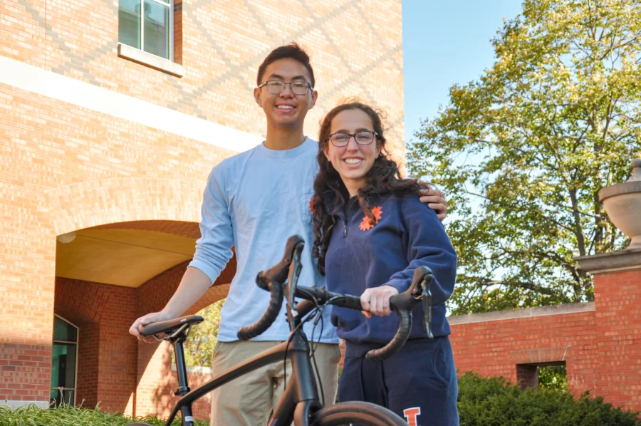 Jonathan+Yuen%2C+senior+in+Engineering%2C+and+Maya+Korol%2C+senior+in+LAS%2C+are+both+members+of+Illini+4000.+I4K+is+a+student-run+organization+that+holds+a+yearly+4000-mile+bike+ride+from+the+East+to+the+West+Coast.