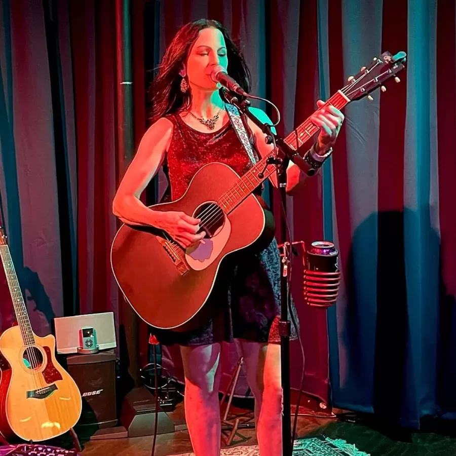 Gloria Roubal will perform at the Rose Bowl Tavern for the first time at 7:30 p.m. on Jan. 19.