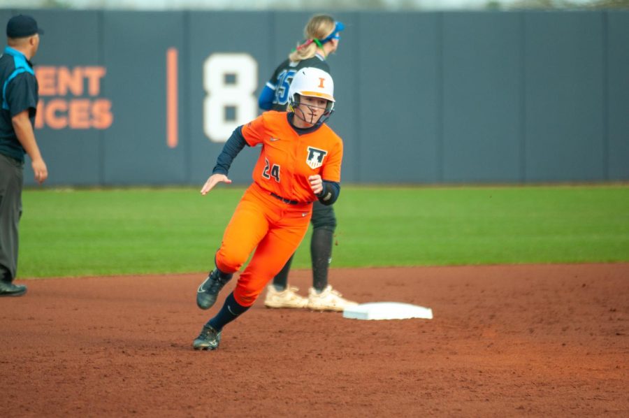 Sophomore outfielder Stevie Meade rounds second during the game against Indiana State on Wednesday. During their series at Wisconsin this weekend, Illinois won only the second game, losing the series overall.