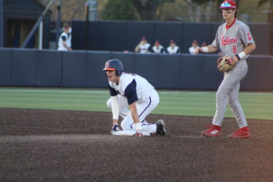 Ryan Moerman keeps an eye out after stealing second base on Friday. 
The Illini will be facing off against Easter Illinois on Tuesday, so far the team has not been doing so well with their recent fourth series loss.