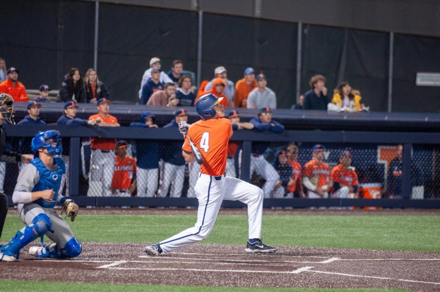 Center+fielder+Cam+McDonald+flies+out+to+right+field+in+the+bottom+of+the+eighth+inning.+Tuesdays+contest+marked+McDonalds+200th+game+as+an+Illini.