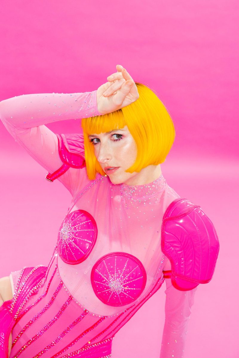 Singer-songwriter, known for iconic yellow hair, is currently on tour.