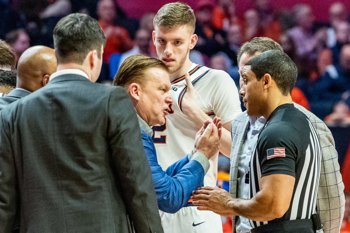 Head+coach+Brad+Underwood+speaks+to+the+referees+as+the+Illini+takes+on+Rutgers+at+State+Farm+Center+on+Feb.+11.%0AUnderwood+looks+positively+on+the+upcoming+team+to+play+during+2023-2024+season.