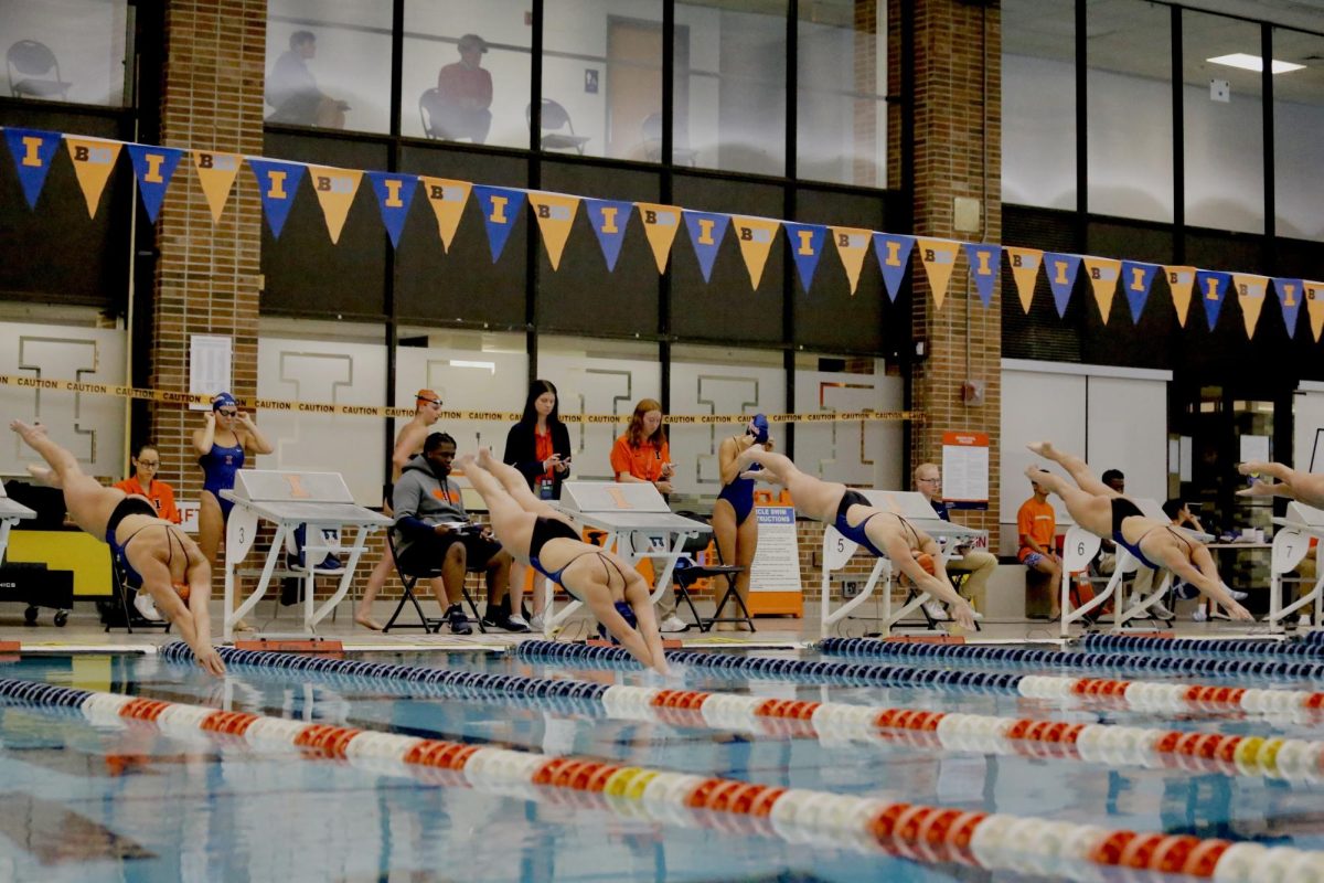 The Illinois swim & dive team met at the ARC on Oct. 7. The blue squad raced the orange squad in a series of events.