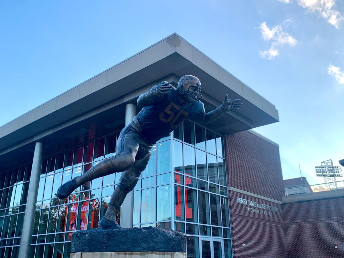 The statue of Dick Butkus located outside of the Henry Dale and Betty Smith Football Performance Center. 