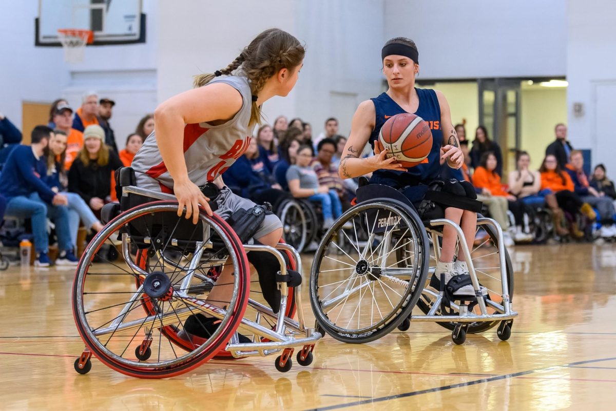 Illinois wheelchair basketball hosts 6 schools for Illinois senior day