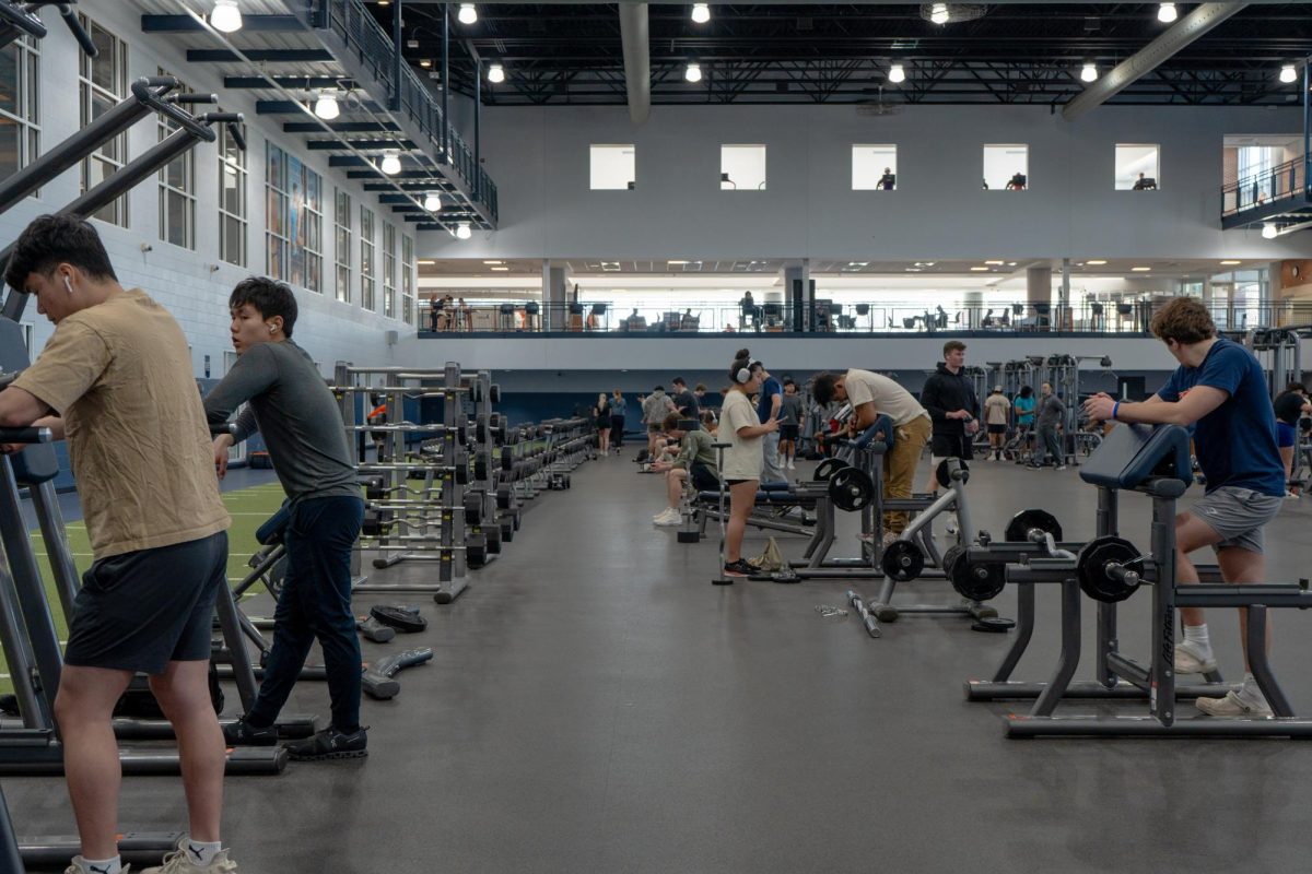 Students+lift+weights+in+the+Activities+and+Recreation+Center+on+East+Peabody+Drive+on+Feb.+26.