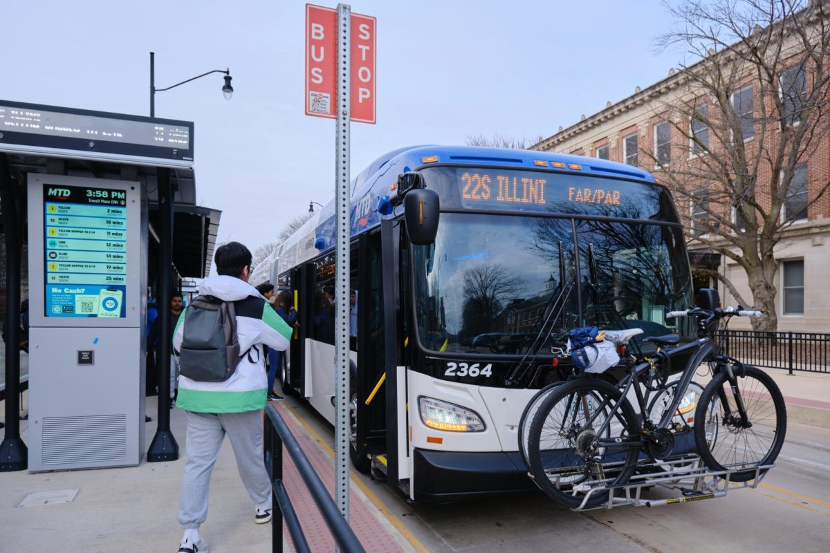 The 22S Illini bus stops at Transit Plaza on Mar 1 to pick up passengers. 