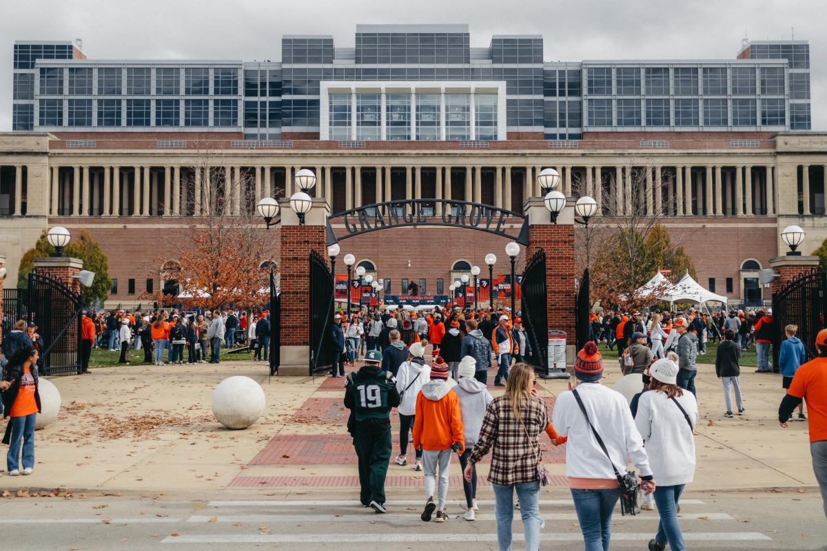 Crowds gather in front of Memorial Stadium on Dads Day, Nov. 5 2022.