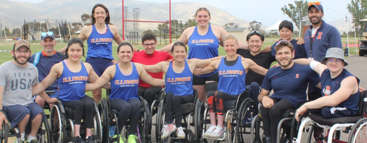 The+Illini+men+and+womens+wheelchair+track+and+road+racing+team.