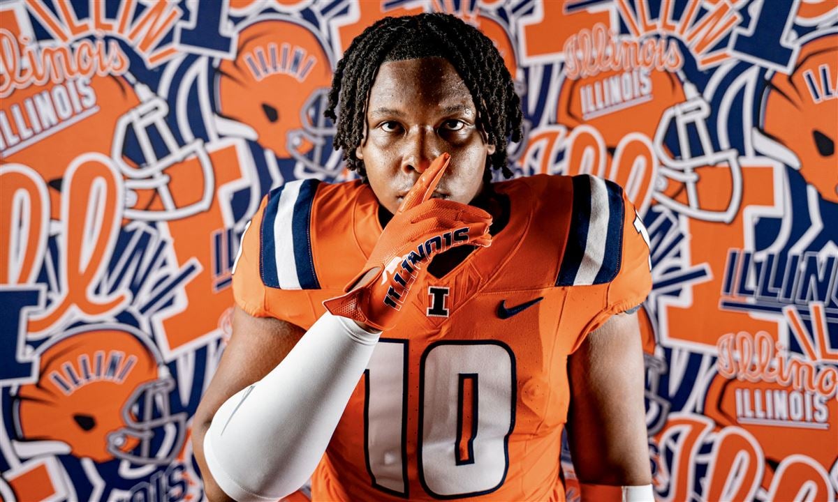 Cameron Brooks during his official visit to the University on June 7. Brooks is the first defensive lineman to join the 2025 Illini recruiting class.
