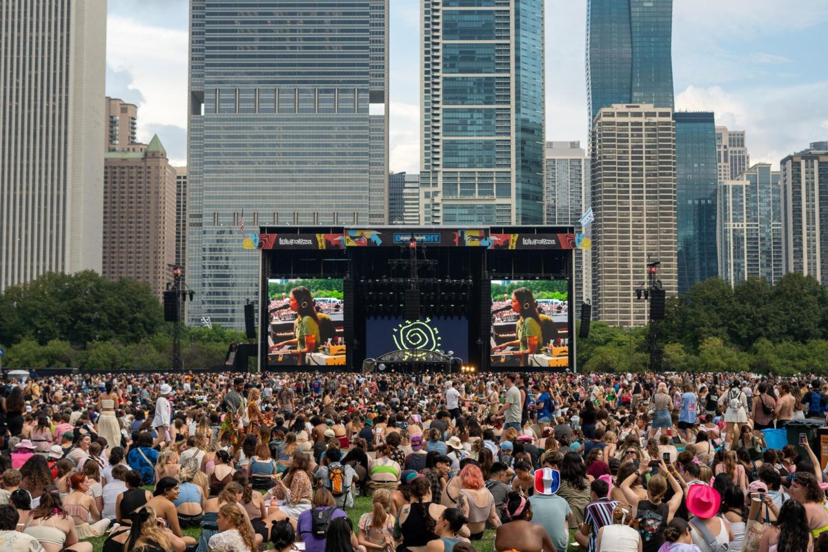 The crowd watches as Lizzie McAlpine performs at the Bud Light stage on Aug. 1.