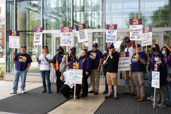 SEIU protest outside of Ikenberry on April 29, 2022.