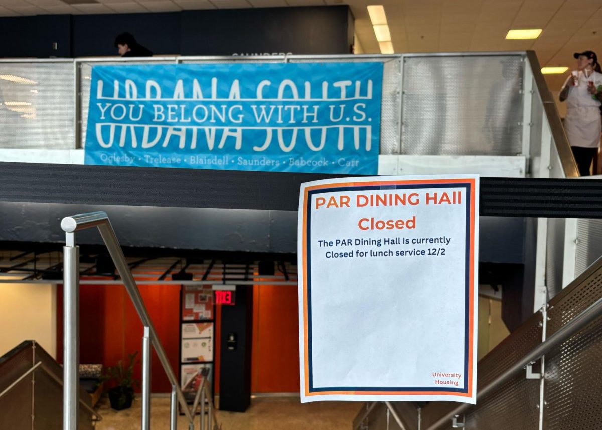 A sign in front of PAR dining hall says the area is closed for lunch service on Dec. 2.