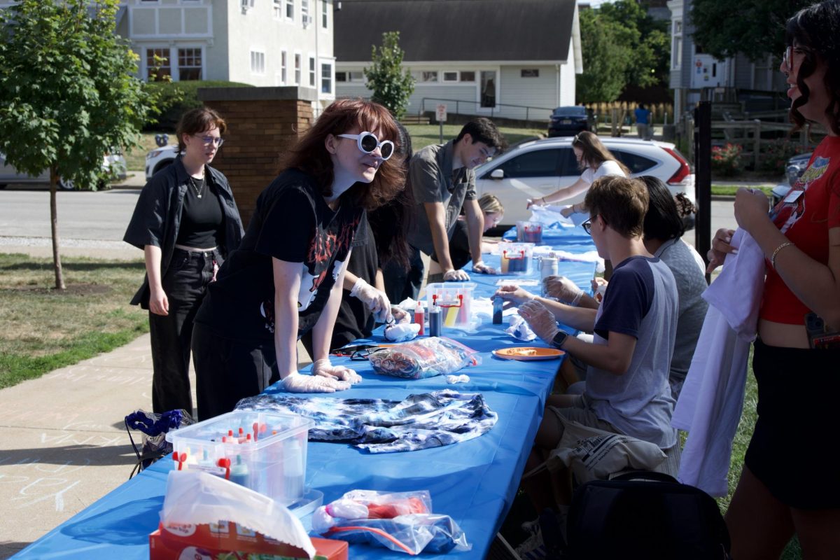 Students participate in the tie-dye event during the Native American Open House on Friday, Aug 29. 