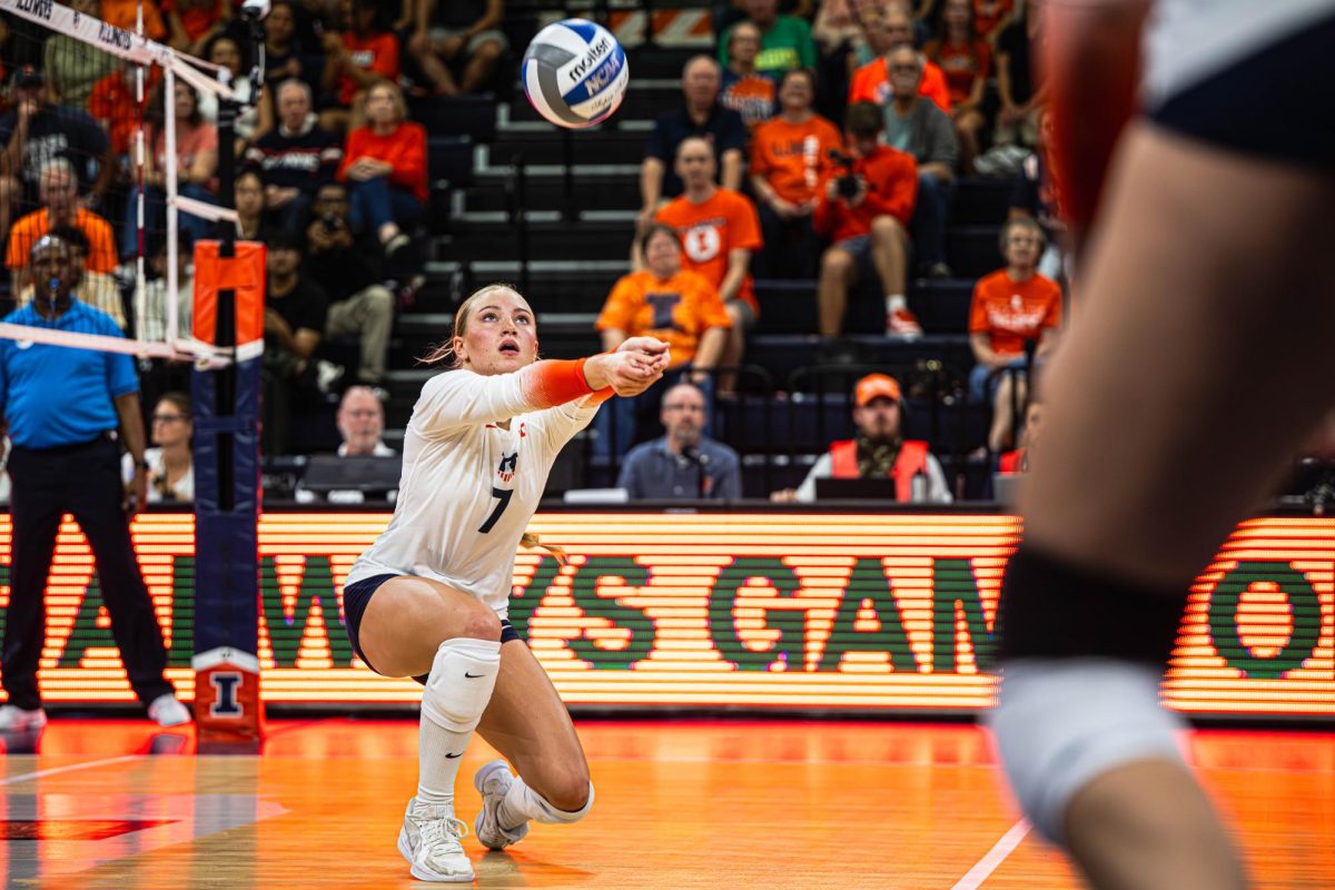 Junior setter Kenna Phelan sets the ball during the Illinois vs. Oregon match Sept. 26. Illinois would win the match 3-0.