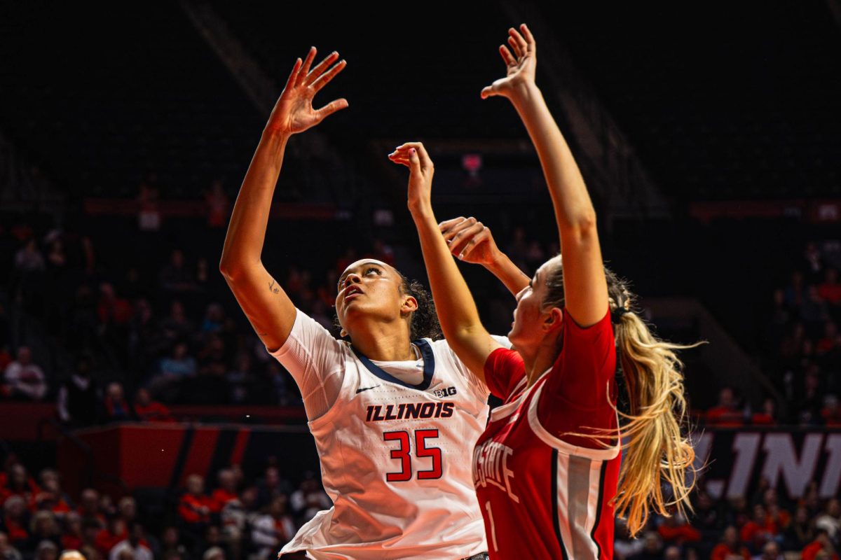 Redshirt sophomore center Lety Vasconcelos fights for the rebound during Illinois’ game against Ohio State on Jan. 7. Illinois would go on to lose by a final score of 69-78.