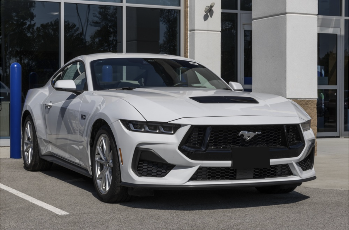 How Monthly Car Rental Makes Sense for Ford Drivers in the UAE