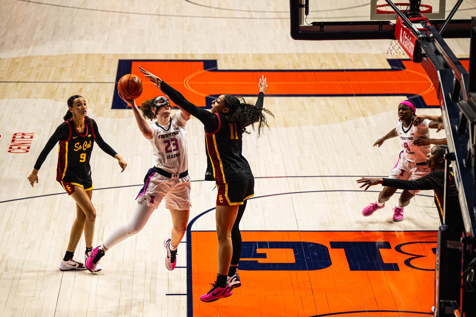 Sophomore forward Berry Wallace goes up for a contested layup during the Illinois v. USC game on Feb. 8. Illinois lost with a final score of 62-70.