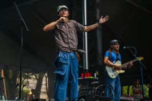 grentperez shares a grin in the midst of performing one of his tracks while opening his set.