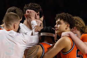 Illinois huddles before their semifinal game versus UConn on April 4. Their season ended with a 71-62 loss to the Huskies in Indianapolis.